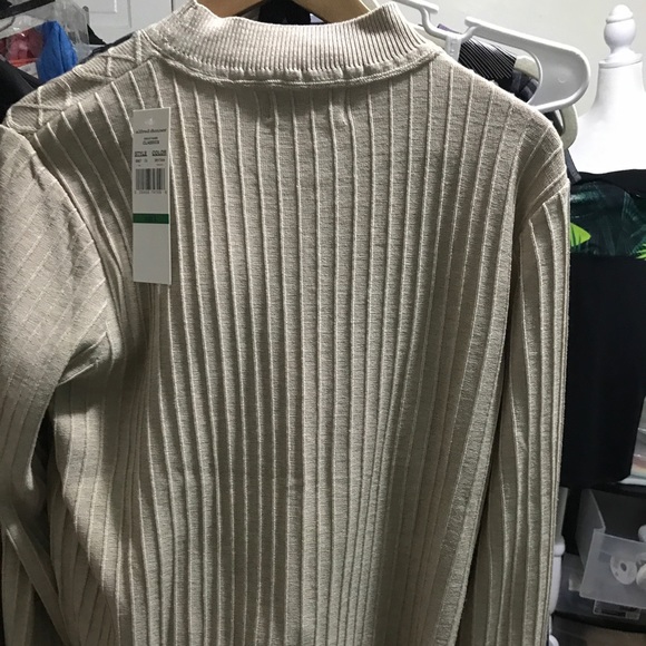 NWT Cable Knit stitch Alfred Dunner Sweater Size Large Tan - Picture 2 of 2